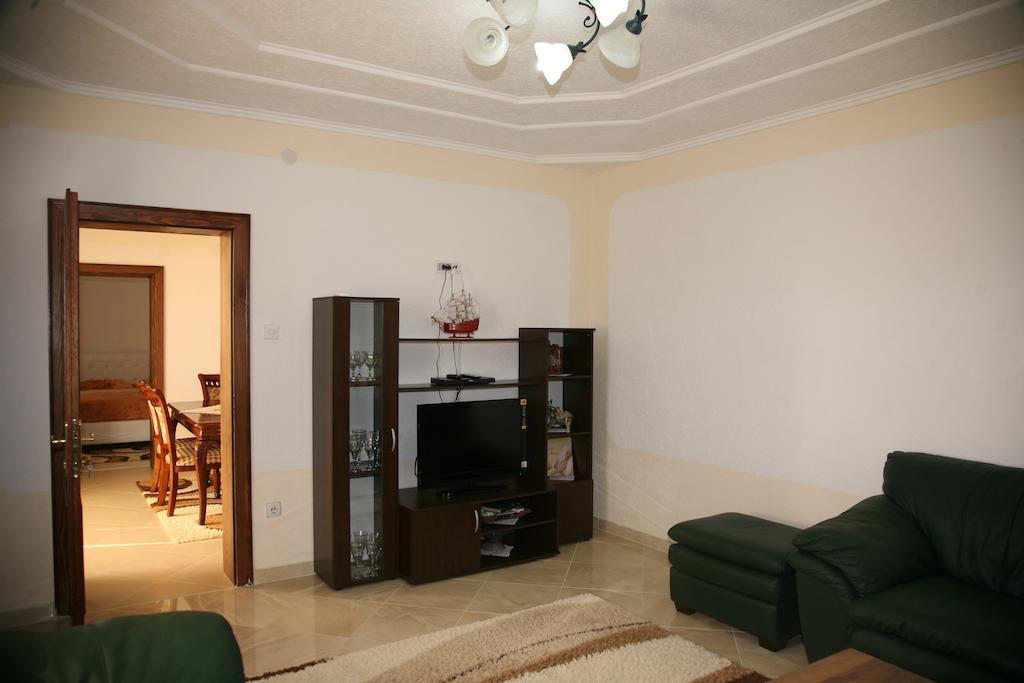 Queen Kodre Apartments Ulcinj Room photo